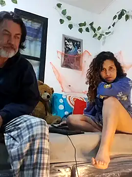 jeans and emma online show from October 2025 01:51:02 AM