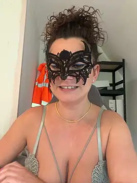 Loveblackzilla online show from June 2026 10:37:02 AM