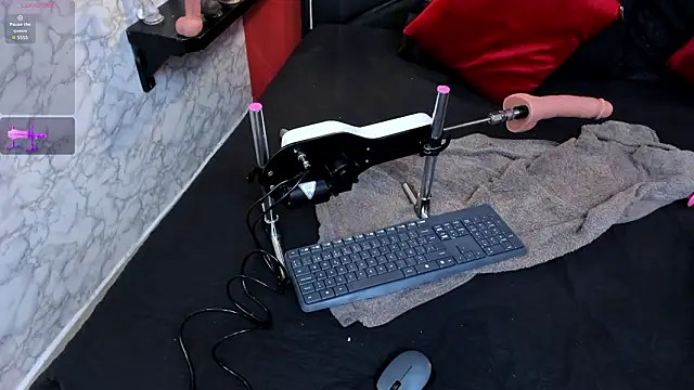 IVISBOUNCYASS online show from February 2026 12:53:02 PM