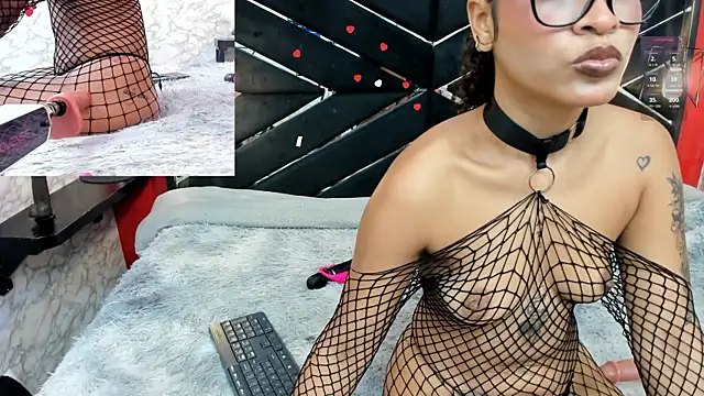 IVISBOUNCYASS online show from July 2026 01:04:02 PM