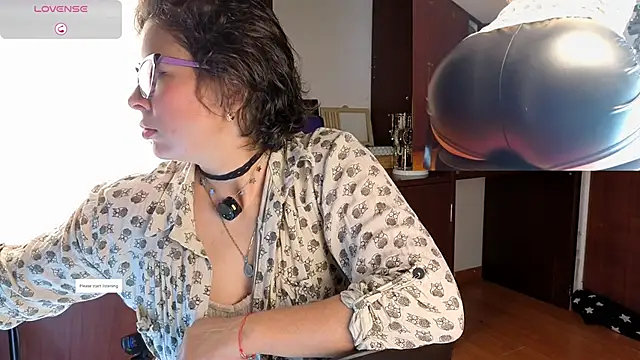 Snapshot of sophia_dumont chatting on November 2025 10:21:02 PM sophia dumont online show from November 2025 10:21:02 PM