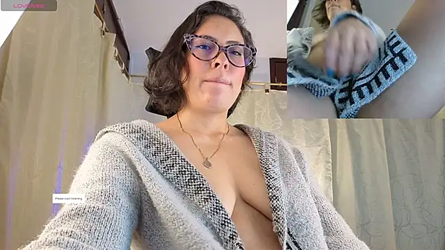 Snapshot of sophia_dumont chatting on November 2025 11:03:01 PM sophia dumont online show from November 2025 11:03:01 PM