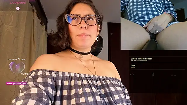 Snapshot of sophia_dumont chatting on November 2025 11:06:01 PM sophia dumont online show from November 2025 11:06:01 PM