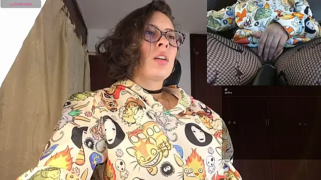 Snapshot of sophia_dumont chatting on November 2025 01:08:02 AM sophia dumont online show from November 2025 01:08:02 AM