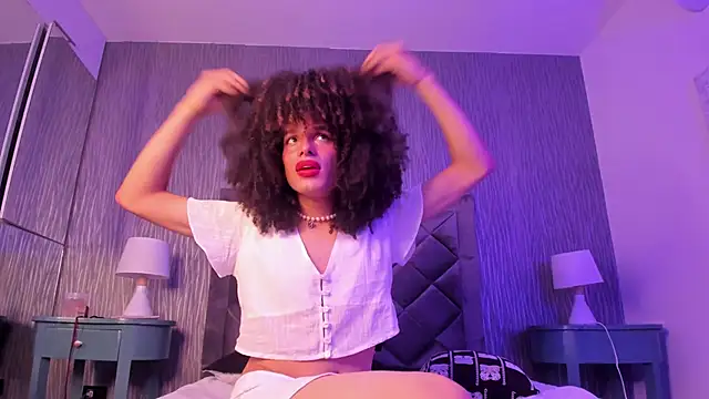 Snapshot of Indigo_star1 chatting on February 2025 07:04:02 AM Indigo star1 online show from February 2025 07:04:02 AM