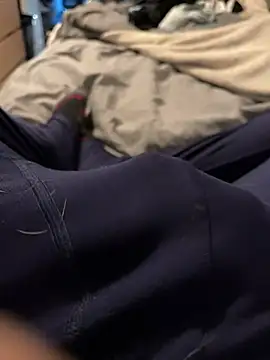 Snapshot of Funtims999 chatting on February 2025 09:40:01 PM Funtims999 online show from February 2025 09:40:01 PM