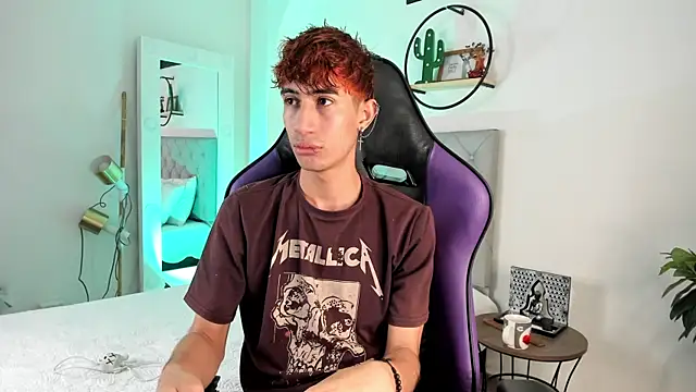 NovaaWheler online show from March 2025 04:37:02 AM