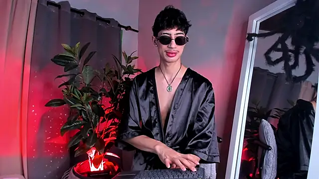 NovaaWheler online show from October 2025 08:09:02 PM