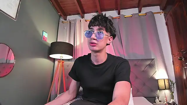 NovaaWheler online show from July 2026 09:21:02 PM