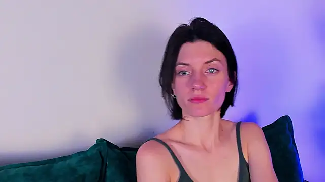 roxy riot  online show from February 2025 07:59:01 AM