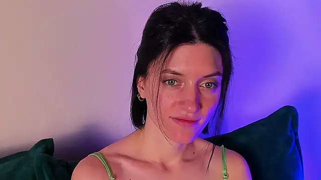 roxy riot  online show from February 2025 07:49:02 AM