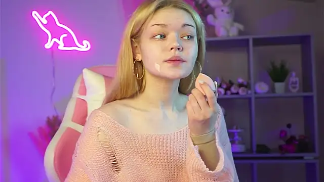 AdeleCartier online show from March 2025 12:26:02 AM