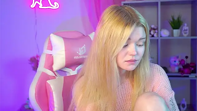 AdeleCartier online show from March 2025 08:40:01 AM