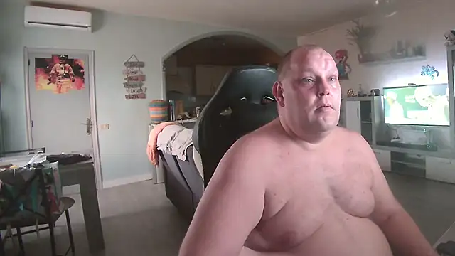 Snapshot of Hotfire-112 chatting on March 2026 07:06:02 PM Hotfire-112 online show from March 2026 07:06:02 PM