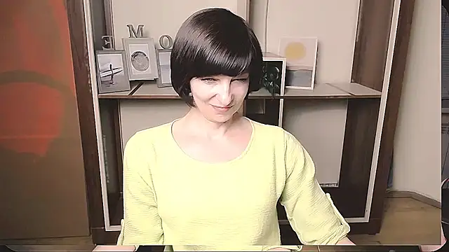  AngeliaFlow  online show from May 2026 08:30:01 AM