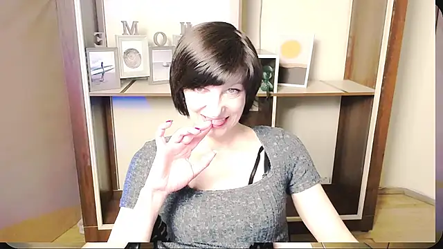  AngeliaFlow  online show from May 2026 08:09:02 AM