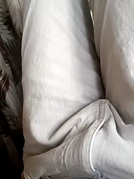 Snapshot of Indiantelugucouples chatting on November 2025 08:25:01 AM Indiantelugucouples online show from November 2025 08:25:01 AM