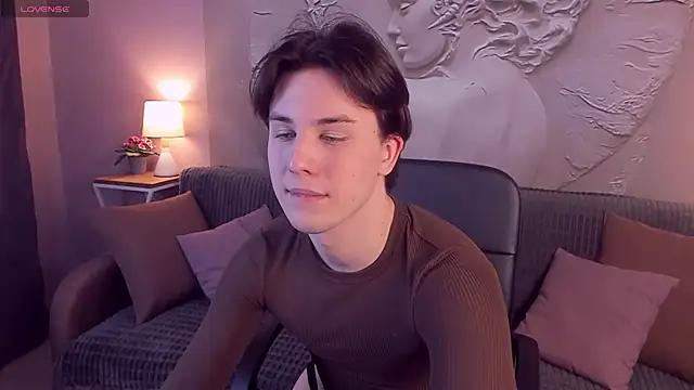 AdrianoAubert online show from March 2025 10:30:02 AM