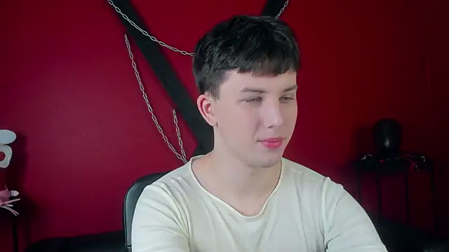 AdrianoAubert online show from September 2025 10:15:01 AM