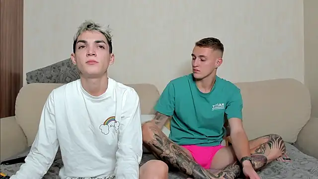 Snapshot of crazybottom99 chatting on September 2025 07:57:02 PM crazybottom99 online show from September 2025 07:57:02 PM