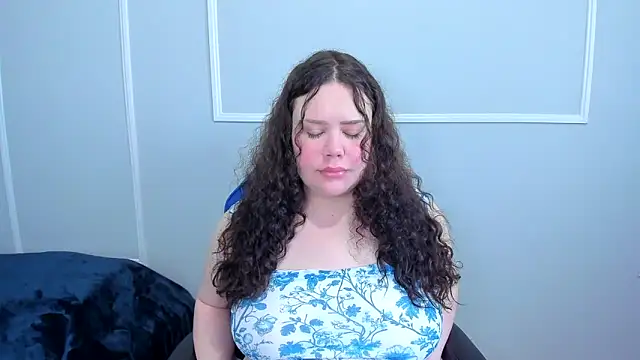 Snapshot of _leana_ chatting on May 2026 06:26:02 PM leana online show from May 2026 06:26:02 PM
