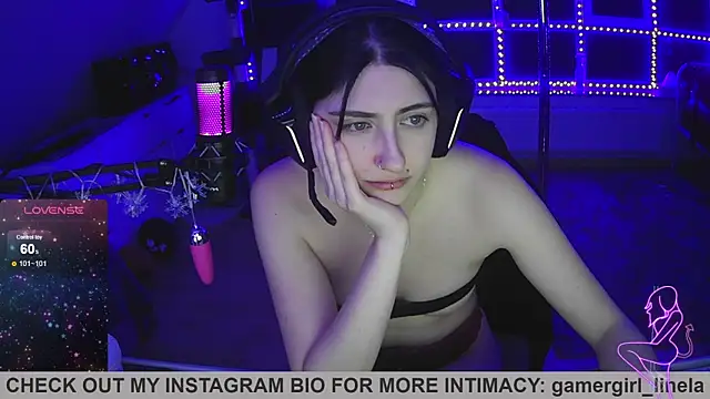 Gamergirl-Linela online show from November 2025 03:28:02 AM