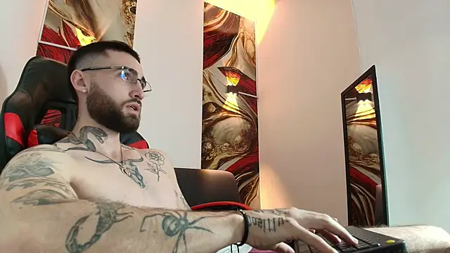 Luke davis01 online show from September 2025 01:34:01 PM