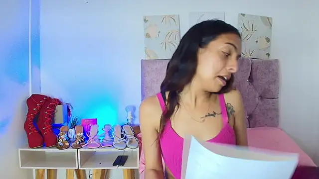 Skye Moore online show from March 2026 06:01:01 PM