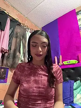 Snapshot of Skye_Moore chatting on April 2026 02:37:02 AM Skye Moore online show from April 2026 02:37:02 AM