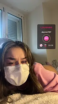 Snapshot of Daria-maus24 chatting on March 2025 05:28:01 PM Daria-maus24 online show from March 2025 05:28:01 PM