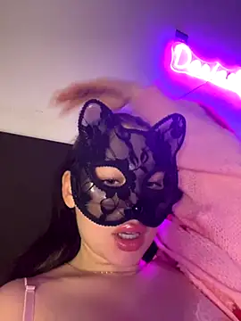 Snapshot of Daria-maus24 chatting on November 2025 02:49:02 PM Daria-maus24 online show from November 2025 02:49:02 PM