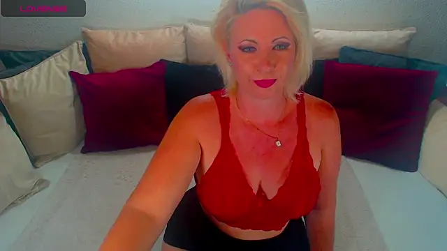 Lex McQueen online show from May 2026 09:01:02 PM