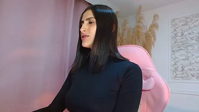 Danella houston online show from July 2026 11:33:01 PM