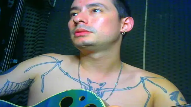 Snapshot of vampireathome chatting on March 2025 08:02:01 AM vampireathome online show from March 2025 08:02:01 AM