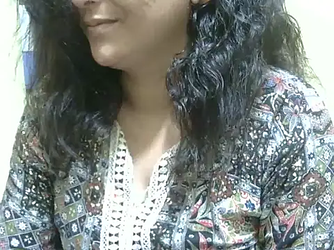 Your cutiepie  online show from November 2025 05:14:01 PM