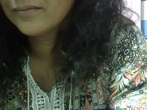 Snapshot of Your_cutiepie_ chatting on May 2026 06:23:02 PM Your cutiepie online show from May 2026 06:23:02 PM