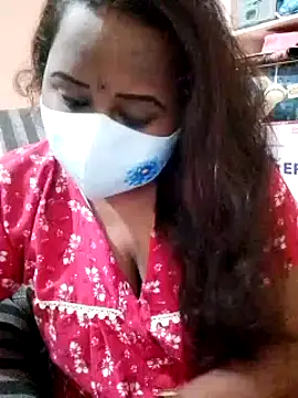 Snapshot of dolly_telugu01 chatting on February 2025 06:45:01 PM dolly telugu01 online show from February 2025 06:45:01 PM