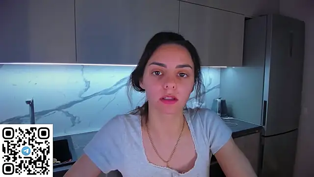 EmiliaZen online show from May 2026 06:09:01 PM