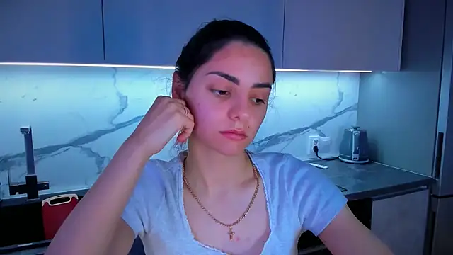 EmiliaZen online show from June 2026 03:42:02 PM