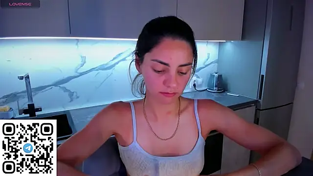 EmiliaZen online show from July 2026 04:22:01 PM