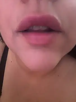 daianaspencer online show from July 2026 05:43:01 AM