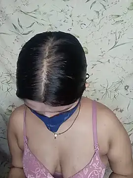 Snapshot of Crazybhabhi chatting on May 2026 09:13:01 PM Crazybhabhi online show from May 2026 09:13:01 PM