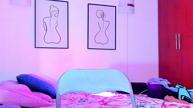 Tatianaaxh online show from February 2025 05:19:02 PM