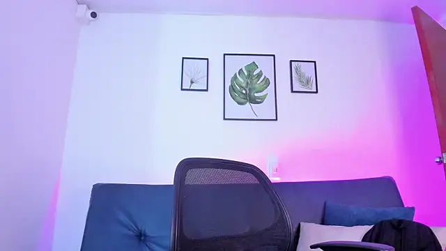 Tatianaaxh online show from March 2025 08:27:02 PM