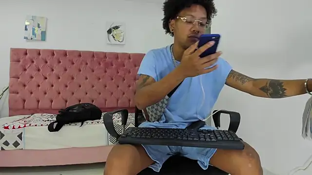 blackdirty420 online show from February 2025 03:38:02 PM