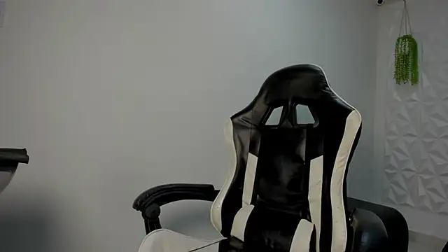 blackdirty420 online show from December 2025 03:51:02 PM