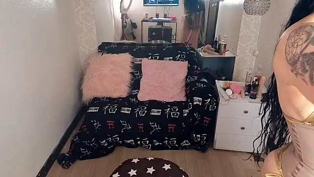 lizha milf online show from November 2025 05:31:01 PM