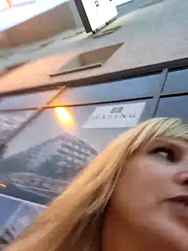 Sexybiene969 online show from September 2025 04:21:02 PM