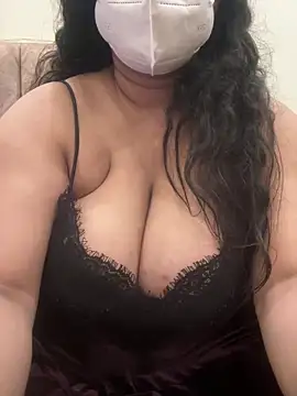 Snapshot of Yoursexy_cherry chatting on February 2026 05:42:01 PM Yoursexy cherry online show from February 2026 05:42:01 PM