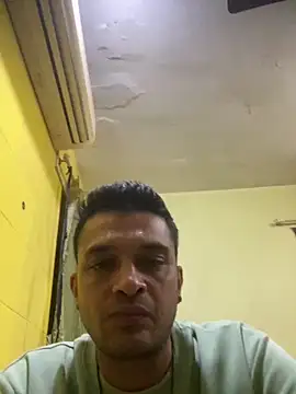 Snapshot of crazyfreaking chatting on February 2025 06:37:01 PM crazyfreaking online show from February 2025 06:37:01 PM